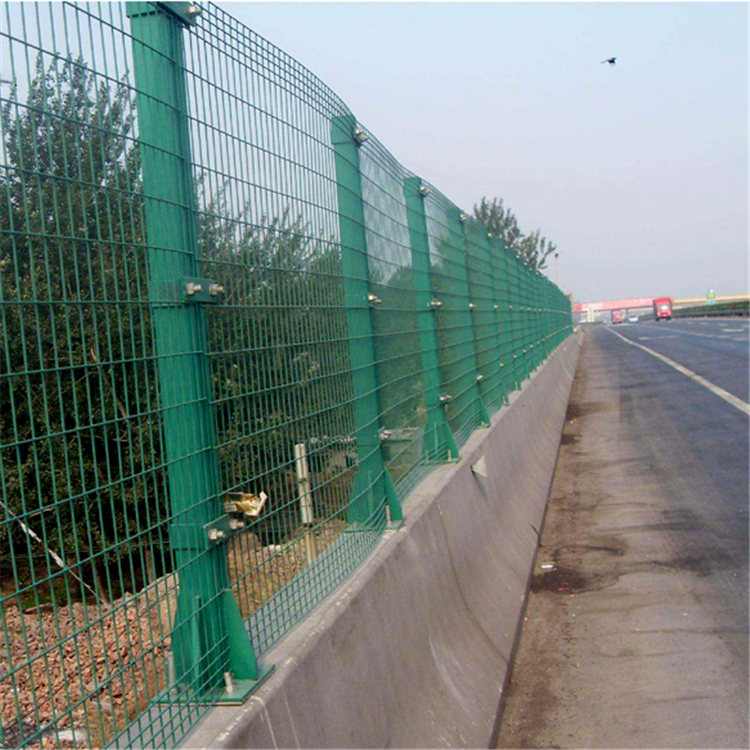 高速公路護欄網圖片1