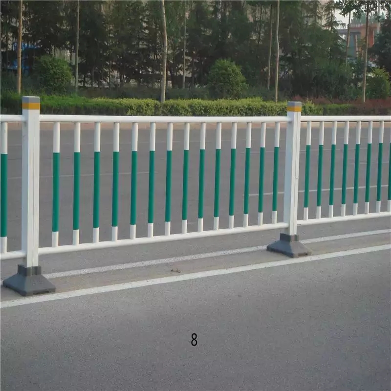 人車(chē)分流防護(hù)欄圖片2
